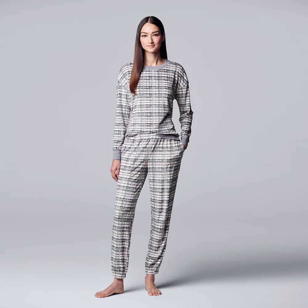 Women's Simply Vera Vera Wang Velour Pajama Top and Banded Bottom Pajama Pants Sleep Set 8 Women's Simply Vera Vera Wang Velour Pajama Top and Banded Bottom Pajama Pants Sleep Set - Image 6